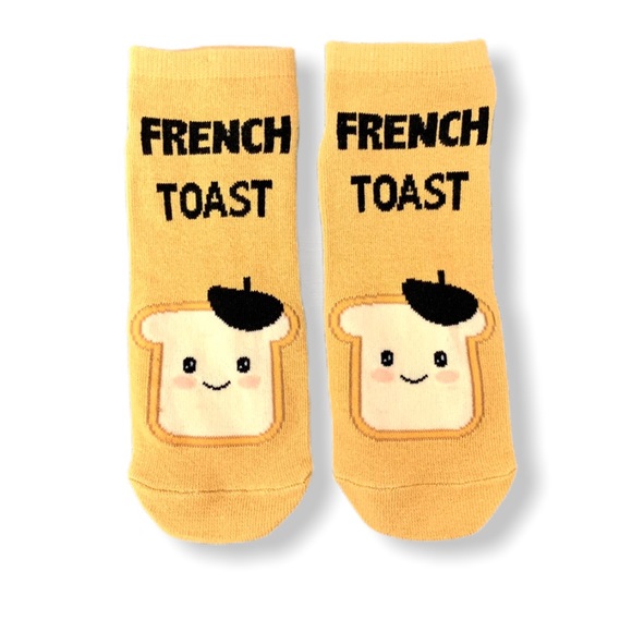 Accessories - ❣️3/$15❣️ “FRENCH TOAST” Ankle Socks